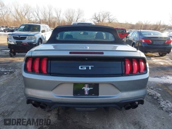 2020 Ford Mustang GT Premium с VIN 1FATP8FF1L5115237, выставлен на аукционе IAAI как лот 41613761 с пробегом 85 986 миль миль и . История ставок и продаж доступна на DreamBid. Изображение 16.