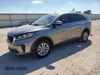 2019 Kia Sorento LX with VIN 5XYPGDA5XKG551402, listed as a Copart auction lot 70285605 with 98,518 mi miles and Salvage title. Bid and sale history available at DreamBid. Image 1.