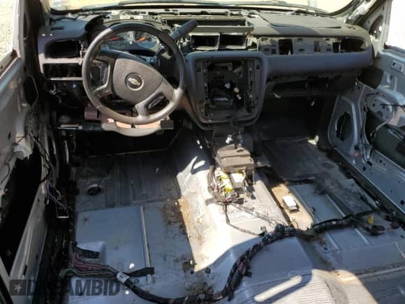 2010 Chevrolet Suburban LT with VIN 1GNUCJE00AR135278, listed as a Copart auction lot 66456925 with Not provided miles and Salvage title. Bid and sale history available at DreamBid. Image 8.