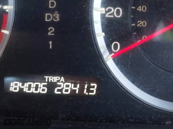 2008 Honda Accord EX z VIN JHMCP26718C061309, wystawiony jako IAAI lot #43315896 z przebiegiem 184 006 mil mil oraz . Historia ofert i sprzedaży dostępna na DreamBid. Obrazek 16.