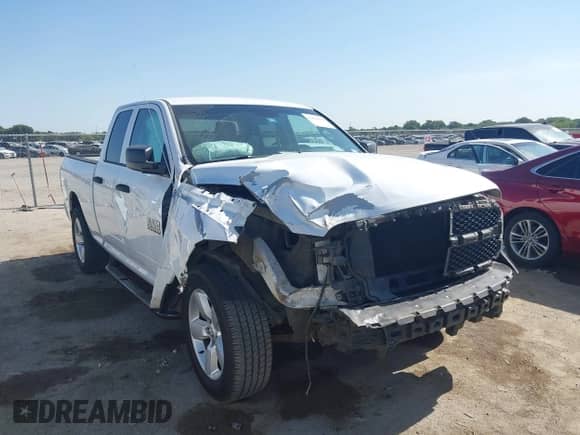 2013 Ram 1500 Express z VIN 1C6RR6FT2DS500566, wystawiony jako IAAI lot #42860442 z przebiegiem 198 907 mil mil oraz . Historia ofert i sprzedaży dostępna na DreamBid. Obrazek 1.