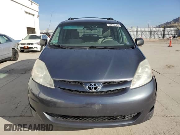 2008 Toyota Sienna LE with VIN 5TDBK23C28S021249, listed as a Copart auction lot 52410525 with 163,161 mi miles and Clean title. Bid and sale history available at DreamBid. Image 5.