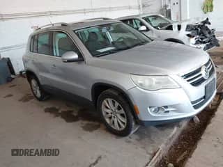 2009 Volkswagen Tiguan SE с VIN WVGBV75N39W519346, выставлен на аукционе IAAI как лот 42335928 с пробегом 119 847 миль миль и . История ставок и продаж доступна на DreamBid. Изображение 1.