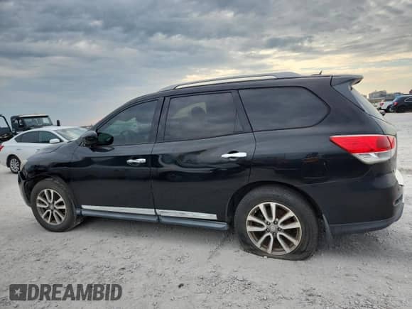 2013 Nissan Pathfinder SV with VIN 5N1AR2MN8DC652165, listed as a Copart auction lot 59921355 with Not provided miles and Salvage title. Bid and sale history available at DreamBid. Image 2.