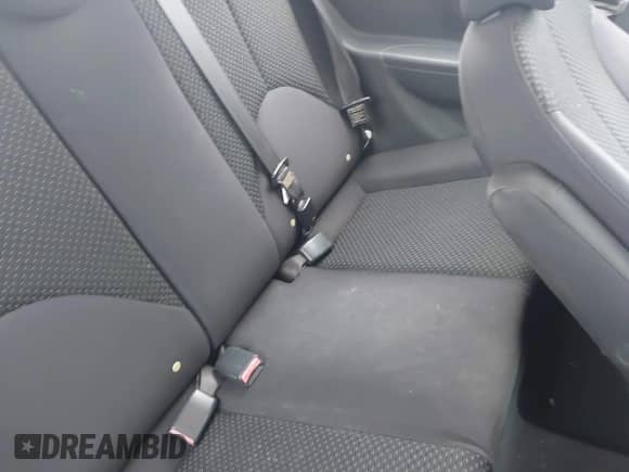 2010 Hyundai Accent Blue z VIN KMHCM3AC1AU158686, wystawiony jako IAAI lot #41466819 z przebiegiem 142 241 mil mil oraz . Historia ofert i sprzedaży dostępna na DreamBid. Obrazek 8.