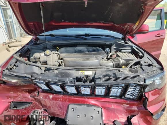 2021 Jeep Grand Cherokee Laredo X с VIN 1C4RJFAG4MC632247, выставлен на аукционе Copart как лот 71372125 с пробегом 91 476 миль миль и Списание • Salvage title. История ставок и продаж доступна на DreamBid. Изображение 12.