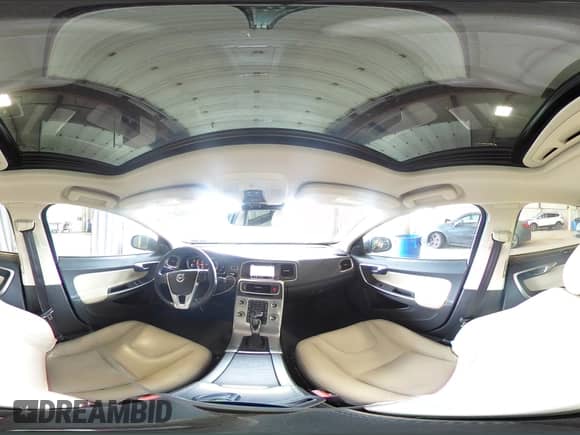 2017 Volvo S60 Inscription с VIN LYV402TK6HB195367, выставлен на аукционе Copart как лот 68484475 с пробегом 90 699 миль миль и Списание • Salvage title. История ставок и продаж доступна на DreamBid. Изображение 14.