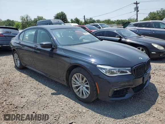 2019 BMW 7 Series 750i xDrive с VIN WBA7F2C53KB239174, выставлен на аукционе Copart как лот 59283255 с пробегом 125 610 миль миль и Списание • Salvage title. История ставок и продаж доступна на DreamBid. Изображение 4.