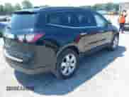 2017 Chevrolet Traverse LT с VIN 1GNKRGKD8HJ100822, выставлен на аукционе IAAI как лот 42645385 с пробегом 83 791 миль миль и . История ставок и продаж доступна на DreamBid. Изображение 4.