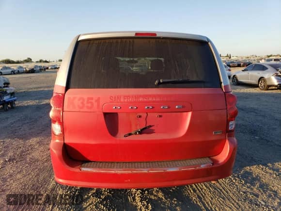 2014 Dodge Grand Caravan SXT z VIN 2C4RDGCG8ER245025, wystawiony jako Copart lot #68222845 z przebiegiem 149 332 mil mil oraz Czysty tytuł • Clean title. Historia ofert i sprzedaży dostępna na DreamBid. Obrazek 6.