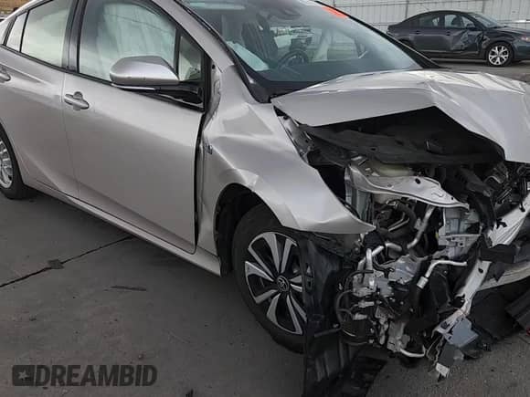 2018 Toyota Prius Plus with VIN JTDKARFP8J3082901, listed as a Copart auction lot 80019815 with 79,055 mi miles and Salvage title. Bid and sale history available at DreamBid. Image 13.
