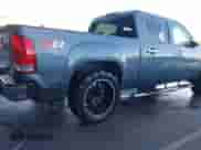 2009 GMC Sierra 1500 z VIN 2GTEK23M991126580, wystawiony jako IAAI lot #43412742 z przebiegiem 254 344 mil mil oraz . Historia ofert i sprzedaży dostępna na DreamBid. Obrazek 18.