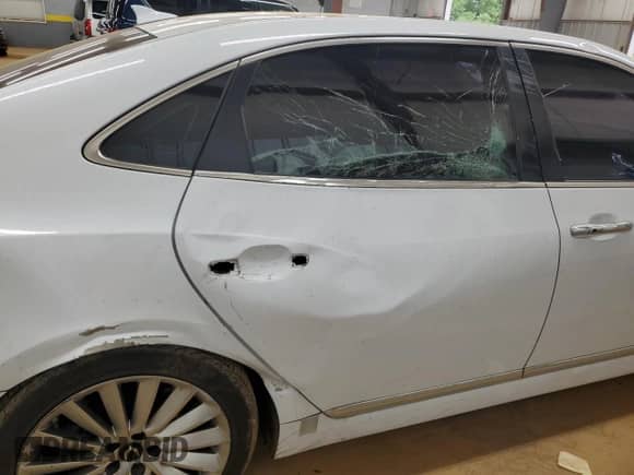 2015 Hyundai Equus Signature с VIN KMHGH4JH9FU094279, выставлен на аукционе Copart как лот 54852485 с пробегом 133 935 миль миль и Списание • Salvage title. История ставок и продаж доступна на DreamBid. Изображение 10.
