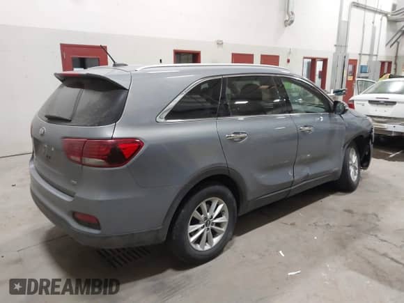 2020 Kia Sorento LX with VIN 5XYPGDA36LG703580, listed as a IAAI auction lot 41479085 with 55,371 mi miles and . Bid and sale history available at DreamBid. Image 4.