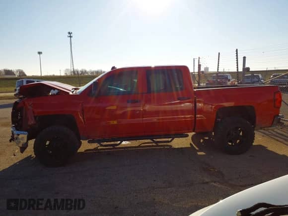 2014 Chevrolet Silverado 1500 LT z VIN 3GCUKREC2EG479477, wystawiony jako IAAI lot #41867034 z przebiegiem 159 893 mil mil oraz . Historia ofert i sprzedaży dostępna na DreamBid. Obrazek 15.