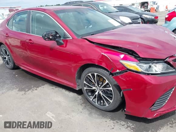 2018 Toyota Camry SE с VIN 4T1B11HK2JU540117, выставлен на аукционе IAAI как лот 43180493 с пробегом 244 584 миль миль и . История ставок и продаж доступна на DreamBid. Изображение 17.