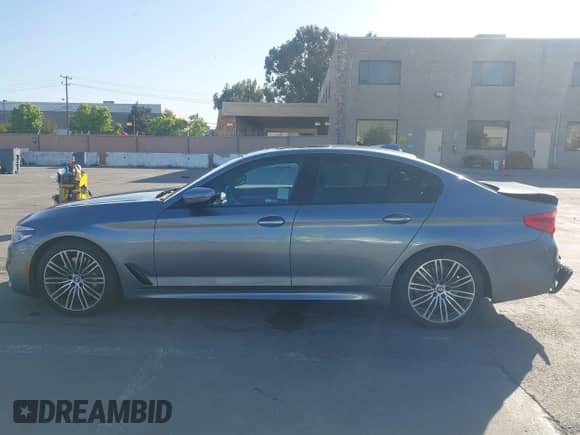2017 BMW 5 Series 540i с VIN WBAJE5C34HG914566, выставлен на аукционе IAAI как лот 42386472 с пробегом 83 898 миль миль и . История ставок и продаж доступна на DreamBid. Изображение 14.
