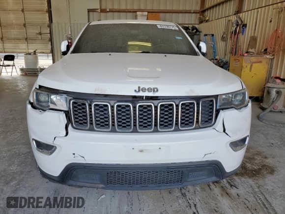 2017 Jeep Grand Cherokee Laredo with VIN 1C4RJEAG3HC952675, listed as a Copart auction lot 82330175 with 119,107 mi miles and Clean title. Bid and sale history available at DreamBid. Image 5.