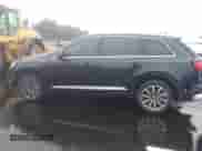 2017 Audi Q7 Premium Plus with VIN WA1LAAF75HD022384, listed as a IAAI auction lot 42863131 with 126,870 mi miles and . Bid and sale history available at DreamBid. Image 15.