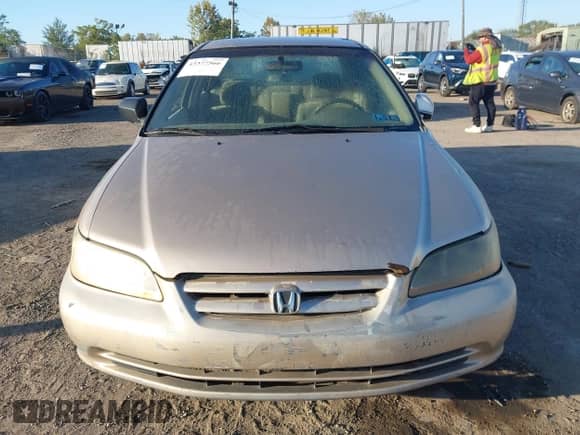 2001 Honda Accord LX с VIN 1HGCG65561A049927, выставлен на аукционе IAAI как лот 43377566 с пробегом 216 110 миль миль и . История ставок и продаж доступна на DreamBid. Изображение 12.