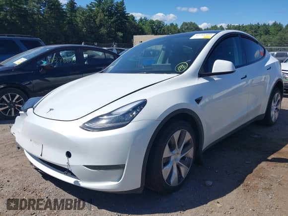 2023 Tesla Model Y Long Range с VIN 7SAYGDEEXPA103397, выставлен на аукционе IAAI как лот 42781803 с пробегом 28 537 миль миль и . История ставок и продаж доступна на DreamBid. Изображение 17.