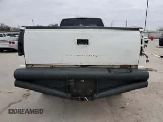 1996 Chevrolet Silverado 2500 z VIN 1GCGC29R8TE262987, wystawiony jako Copart lot #86620384 z przebiegiem 199 458 mil mil oraz Szkoda całkowita • Salvage title. Historia ofert i sprzedaży dostępna na DreamBid. Obrazek 6.