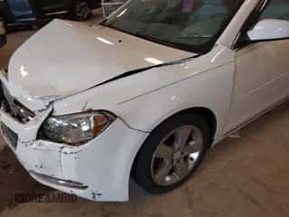 2012 Chevrolet Malibu 2LT z VIN 1G1ZD5E06CF141408, wystawiony jako IAAI lot #43165579 z przebiegiem 128 671 mil mil oraz . Historia ofert i sprzedaży dostępna na DreamBid. Obrazek 6.