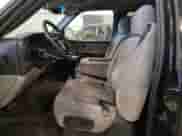 2001 Chevrolet Suburban LS с VIN 1GNFK16T31J163773, выставлен на аукционе Copart как лот 78275894 с пробегом 242 160 миль миль и Списание • Salvage title. История ставок и продаж доступна на DreamBid. Изображение 7.