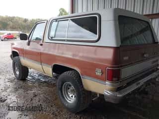 1982 Chevrolet Blazer K10 Utility HT с VIN 1G8EK18H6CF125869, выставлен на аукционе IAAI как лот 43568930 с пробегом 60 452 миль миль и . История ставок и продаж доступна на DreamBid. Изображение 3.