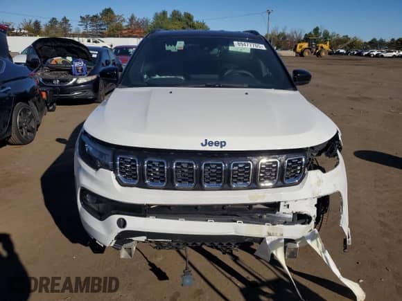 2025 Jeep Compass Limited z VIN 3C4NJDCN6ST509596, wystawiony jako Copart lot #89477705 z przebiegiem Nie podano mil oraz Czysty tytuł • Clean title. Historia ofert i sprzedaży dostępna na DreamBid. Obrazek 5.