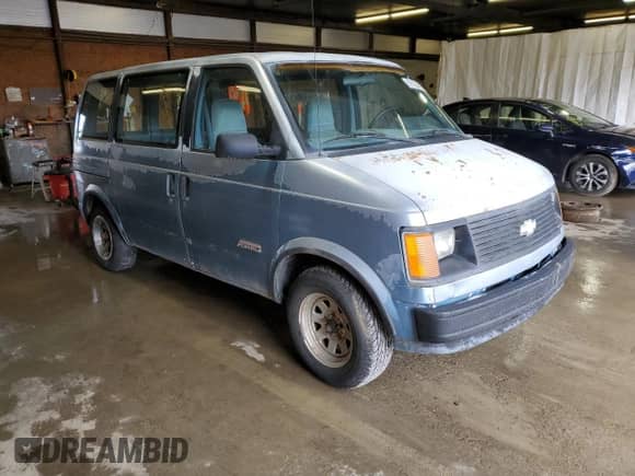 1988 Chevrolet Astro с VIN 1GNDM15Z5JB173416, выставлен на аукционе Copart как лот 57122485 с пробегом 46 142 миль миль и Списание • Salvage title. История ставок и продаж доступна на DreamBid. Изображение 4.