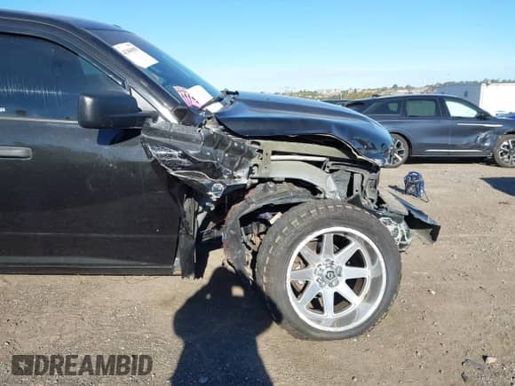 2016 Ram 1500 Express with VIN 3C6RR7KT7GG127581, listed as a IAAI auction lot 43469859 with 111,440 mi miles and . Bid and sale history available at DreamBid. Image 17.