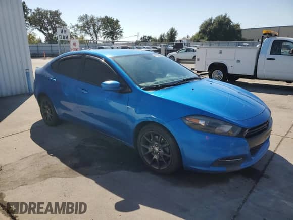 2015 Dodge Dart SE z VIN 1C3CDFAA8FD311399, wystawiony jako Copart lot #81689985 z przebiegiem 244 490 mil mil oraz Szkoda całkowita • Salvage title. Historia ofert i sprzedaży dostępna na DreamBid. Obrazek 4.