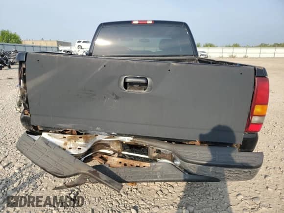 2001 Chevrolet Silverado 1500HD LS с VIN 1GCGK13U91F150362, выставлен на аукционе Copart как лот 71464944 с пробегом 211 714 миль миль и На запчасти • Non repairable. История ставок и продаж доступна на DreamBid. Изображение 6.