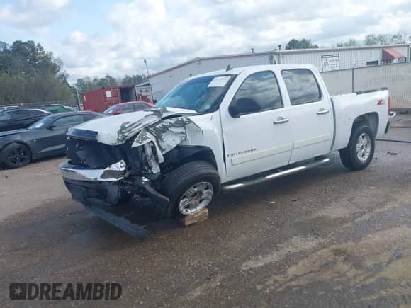 2008 Chevrolet Silverado 1500 LTZ with VIN 2GCEK13M781106322, listed as a IAAI auction lot 41375939 with 354,322 mi miles and . Bid and sale history available at DreamBid. Image 2.