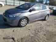 2017 Hyundai Accent SE z VIN KMHCT4AE8HU176302, wystawiony jako Copart lot #82631845 z przebiegiem 123 042 mil mil oraz Szkoda całkowita • Salvage title. Historia ofert i sprzedaży dostępna na DreamBid. Obrazek 1.