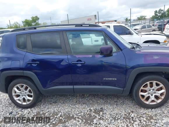 2018 Jeep Renegade Latitude with VIN ZACCJABB2JPJ20566, listed as a IAAI auction lot 43231790 with 138,514 mi miles and . Bid and sale history available at DreamBid. Image 14.