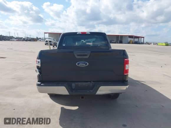 2019 Ford F-150 XL z VIN 1FTEW1CB6KKE32302, wystawiony jako IAAI lot #43473871 z przebiegiem 65 059 mil mil oraz . Historia ofert i sprzedaży dostępna na DreamBid. Obrazek 16.