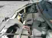 2004 Toyota Sienna XLE z VIN 5TDBA22C84S017446, wystawiony jako IAAI lot #42796297 z przebiegiem 177 381 mil mil oraz . Historia ofert i sprzedaży dostępna na DreamBid. Obrazek 12.