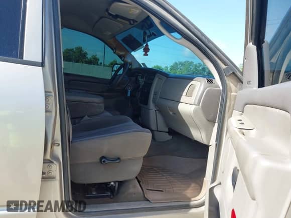 2004 Dodge 2500 SLT with VIN 3D7KU28C04G282803, listed as a IAAI auction lot 42263923 with 222,403 mi miles and . Bid and sale history available at DreamBid. Image 5.