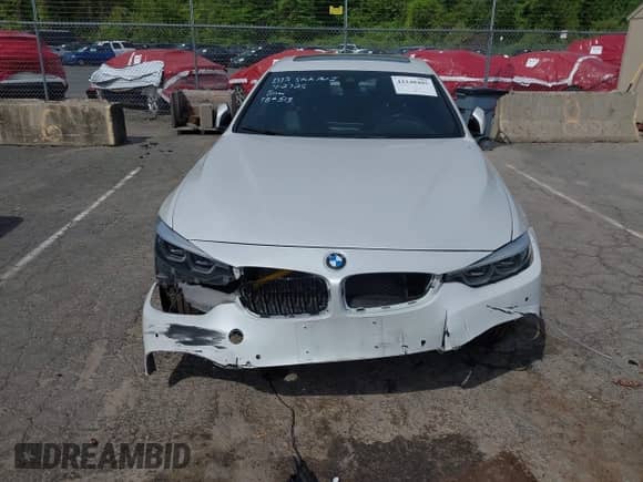 2019 BMW 4 Series 430i xDrive z VIN WBA4J3C55KBL08387, wystawiony jako IAAI lot #42248405 z przebiegiem 115 017 mil mil oraz . Historia ofert i sprzedaży dostępna na DreamBid. Obrazek 6.