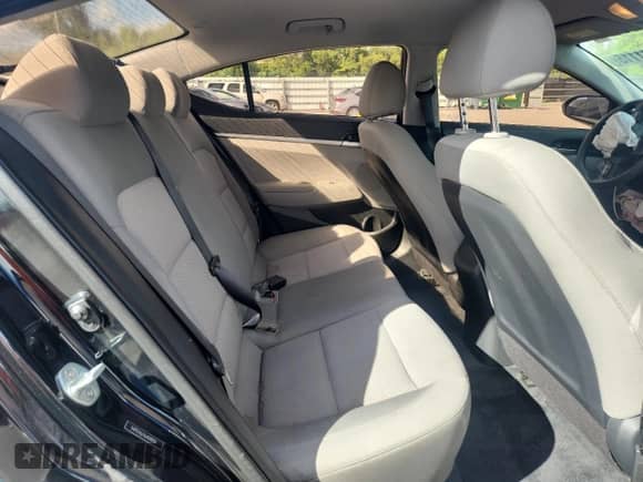 2020 Hyundai Elantra SE с VIN 5NPD74LF1LH570374, выставлен на аукционе Copart как лот 85641115 с пробегом 98 520 миль миль и На запчасти • Non repairable. История ставок и продаж доступна на DreamBid. Изображение 10.