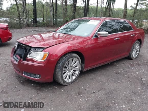 2014 Chrysler 300 C with VIN 2C3CCAET9EH157059, listed as a IAAI auction lot 41979473 with 111,099 mi miles and . Bid and sale history available at DreamBid. Image 2.