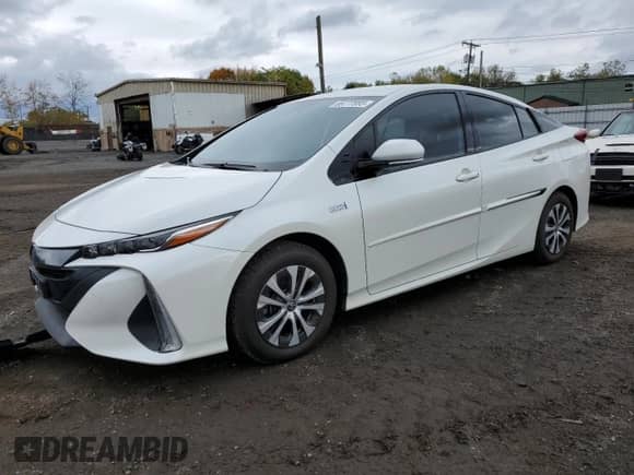 2020 Toyota Prius LE с VIN JTDKARFP8L3155784, выставлен на аукционе Copart как лот 86777895 с пробегом 78 762 миль миль и Списание • Salvage title. История ставок и продаж доступна на DreamBid. Изображение 1.
