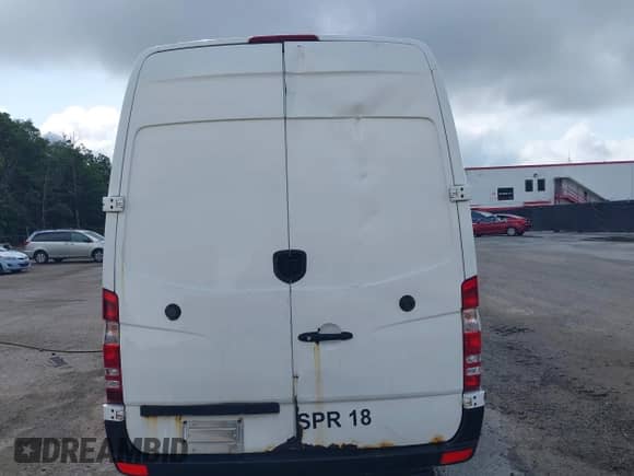 2008 Dodge Sprinter with VIN WD0PF145985271010, listed as a IAAI auction lot 42442110 with 253,318 mi miles and . Bid and sale history available at DreamBid. Image 16.
