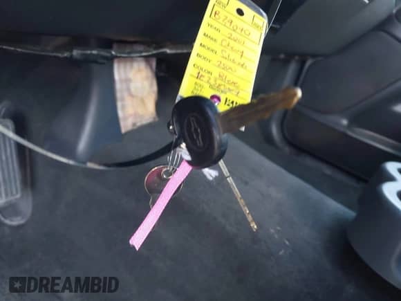 2001 Chevrolet Silverado 2500HD с VIN 1GCHK24U91E238567, выставлен на аукционе IAAI как лот 43458978 с пробегом 149 312 миль миль и . История ставок и продаж доступна на DreamBid. Изображение 11.