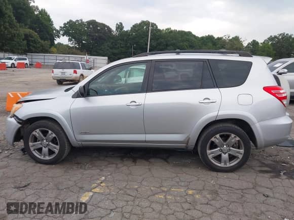 2009 Toyota RAV4 Sport with VIN JTMZF32V79D012099, listed as a IAAI auction lot 43092748 with 174,547 mi miles and . Bid and sale history available at DreamBid. Image 14.