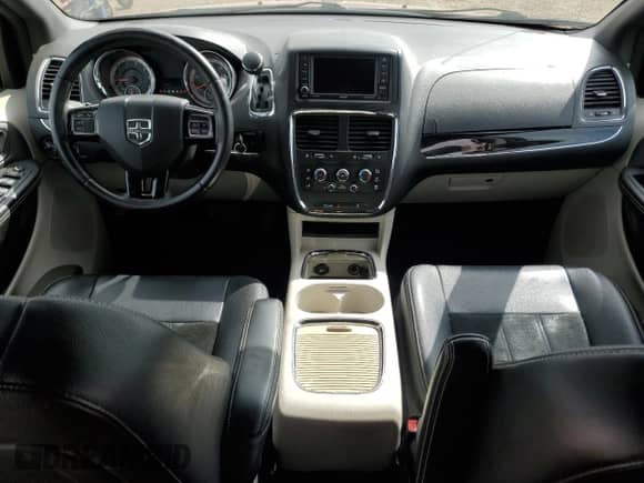 2017 Dodge Grand Caravan SXT with VIN 2C4RDGCG7HR791898, listed as a Copart auction lot 81711215 with 97,311 mi miles and Salvage title. Bid and sale history available at DreamBid. Image 8.