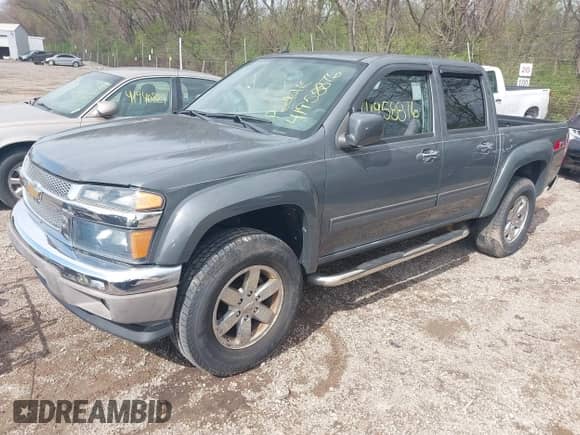 2012 Chevrolet Colorado 2LT z VIN 1GCHSDFE7C8126739, wystawiony jako IAAI lot #41958876 z przebiegiem 176 214 mil mil oraz . Historia ofert i sprzedaży dostępna na DreamBid. Obrazek 2.