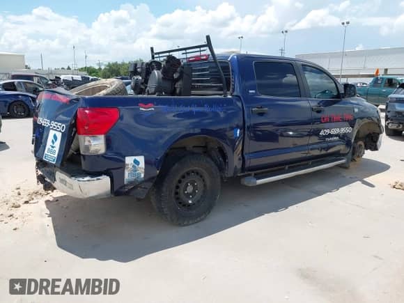 2007 Toyota Tundra SR5 z VIN 5TBET54107S454598, wystawiony jako IAAI lot #42558681 z przebiegiem 309 838 mil mil oraz . Historia ofert i sprzedaży dostępna na DreamBid. Obrazek 4.